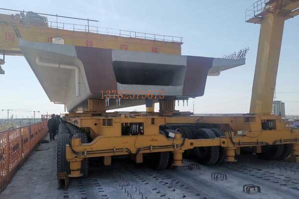 900噸輪胎提，900噸液壓運(yùn)梁車(chē)